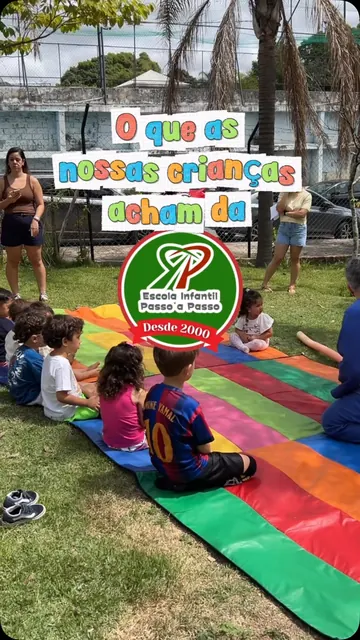 Capa do vídeo em que as crianças falam sobre a escola